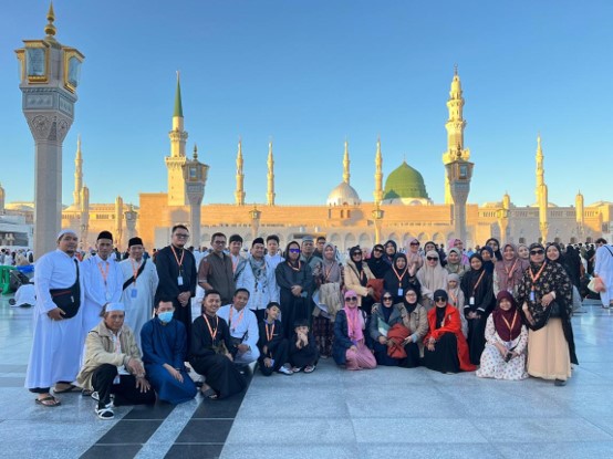 Umrah Group 2